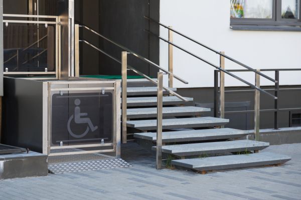 Cost of Entryway Stair Installation in Bakersfield
