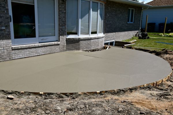 Cost of Deck Concrete Construction in Bakersfield