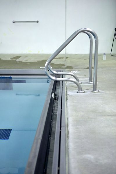 Cost of Poolside Concrete Paving in Bakersfield