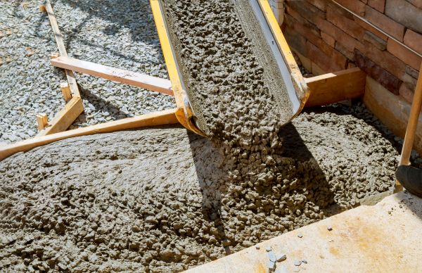 Cost of Cement Walkway Pouring in Bakersfield