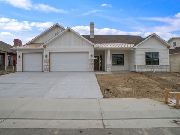 Cost of Driveway Apron Paving in Bakersfield