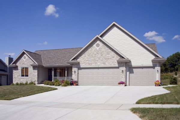 Cost of Concrete Driveway Enlargement in Bakersfield