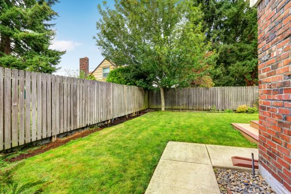 Cost of Backyard Walkway Installation in Bakersfield